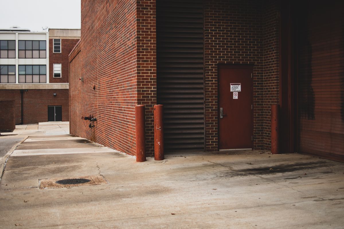 side entrance for commercial property